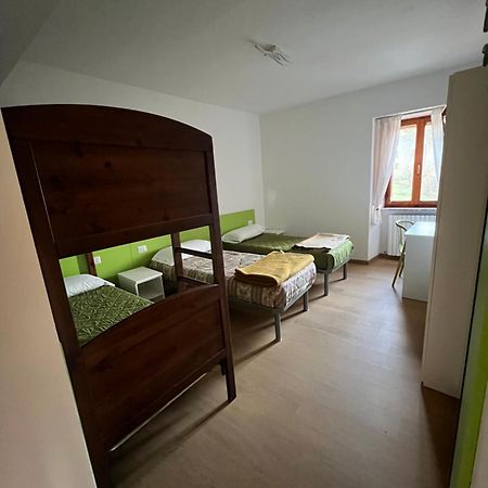Guerrin Meschino Hotell Montemonaco Exteriör bild