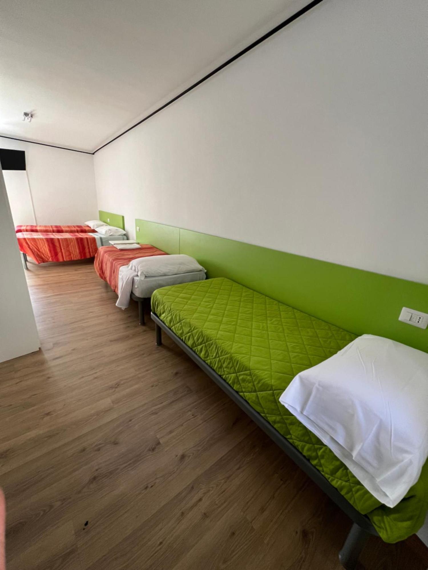 Guerrin Meschino Hotell Montemonaco Exteriör bild
