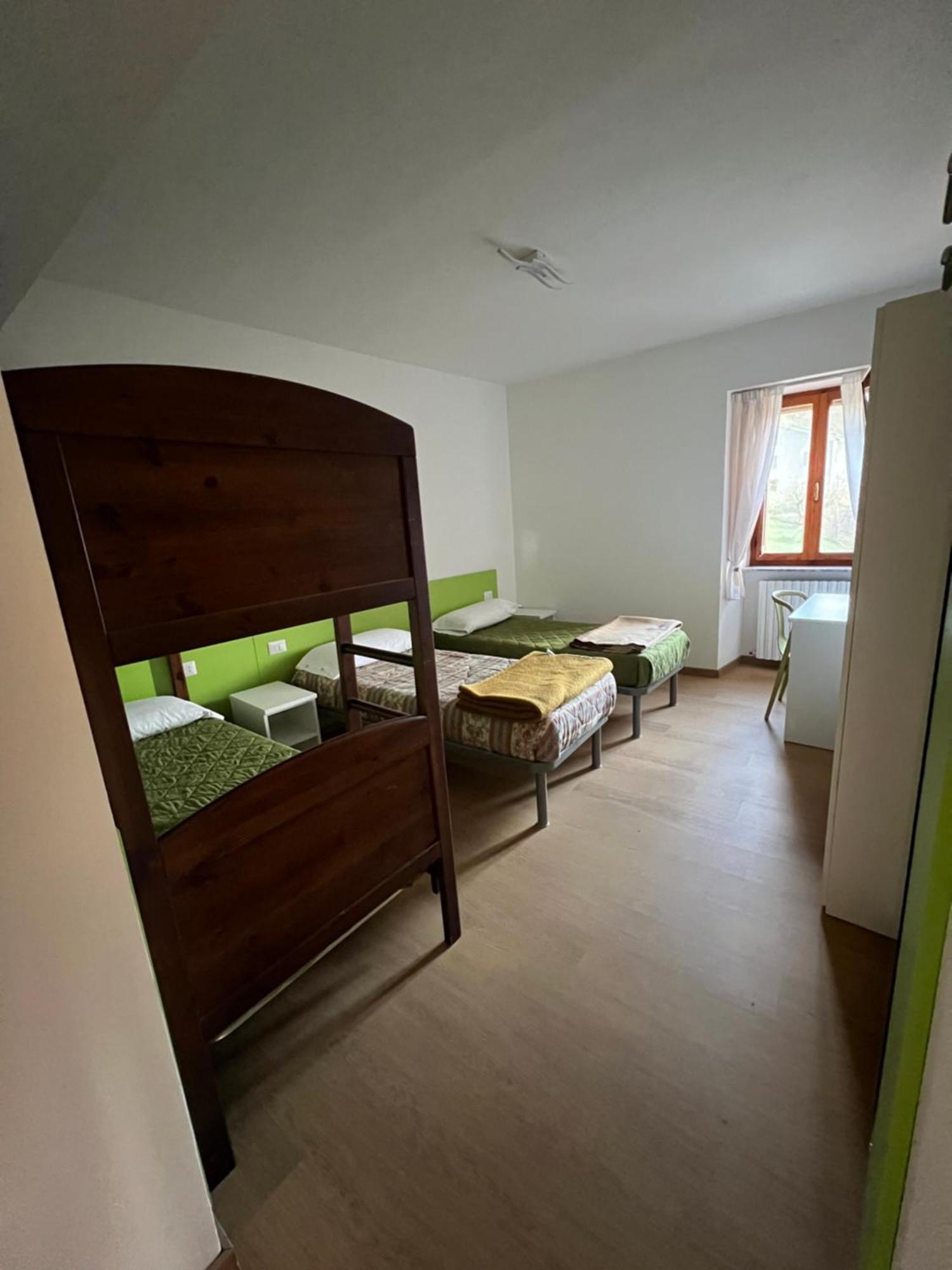 Guerrin Meschino Hotell Montemonaco Exteriör bild